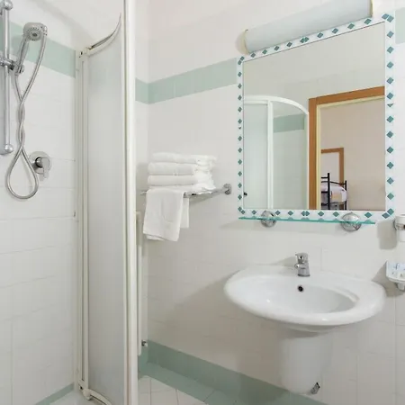 מלון Color Punta Nord Village - 4*
